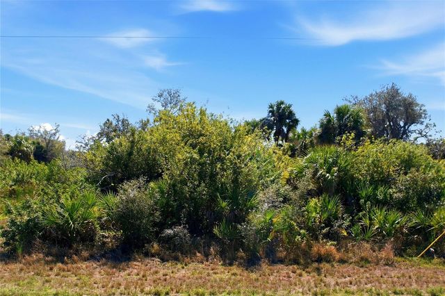 594 MCDILL DRIVE, Port Charlotte, FL 33953