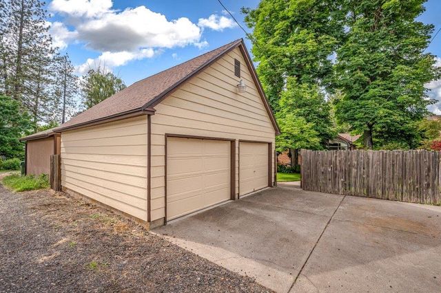 1213 W 20th Ave, Spokane, WA 99203