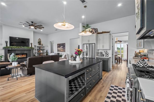 14993 Southern Vw, Siloam Springs, AR 72761