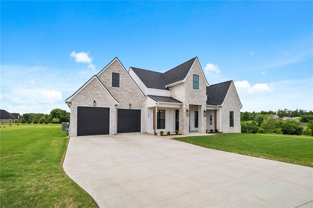 14993 Southern Vw, Siloam Springs, AR 72761