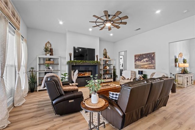 14993 Southern Vw, Siloam Springs, AR 72761