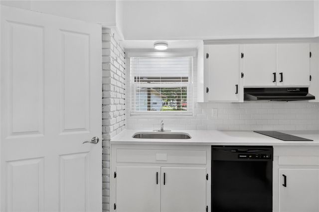 1303 NE STATELY OAKS DRIVE NW, Winter Haven, FL 33881