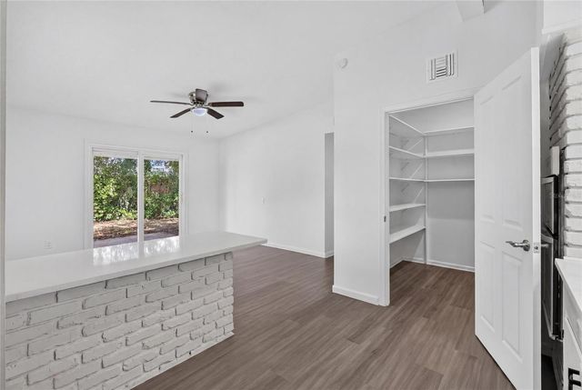 1303 NE STATELY OAKS DRIVE NW, Winter Haven, FL 33881