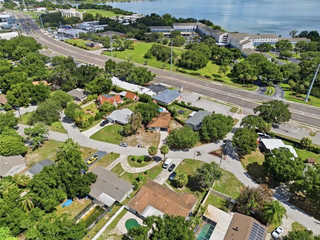 1303 NE STATELY OAKS DRIVE NW, Winter Haven, FL 33881