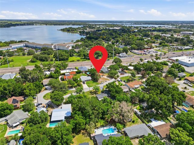 1303 NE STATELY OAKS DRIVE NW, Winter Haven, FL 33881