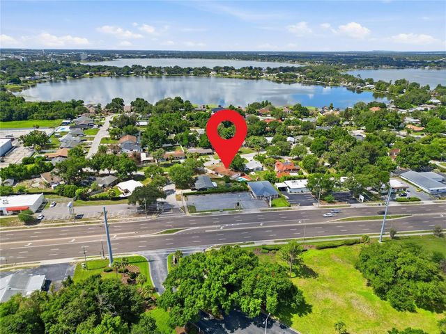 1303 NE STATELY OAKS DRIVE NW, Winter Haven, FL 33881