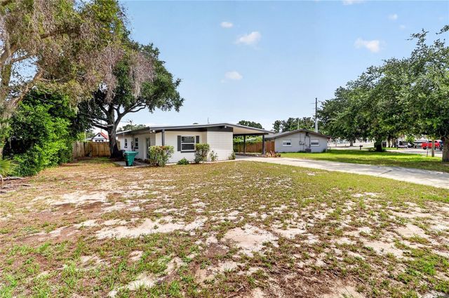 1303 NE STATELY OAKS DRIVE NW, Winter Haven, FL 33881