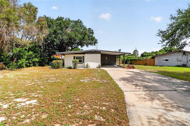 1303 NE STATELY OAKS DRIVE NW, Winter Haven, FL 33881