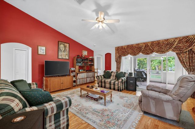 601 NW Riverside Drive, Port St Lucie, FL 34983