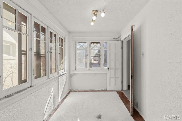 6325 Clayton Road, Clayton, MO 63117