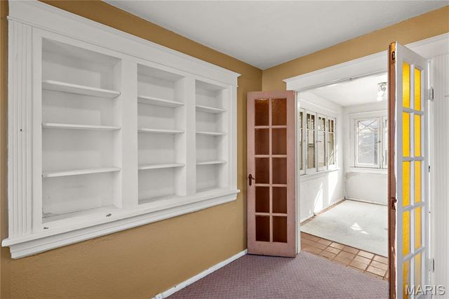 6325 Clayton Road, Clayton, MO 63117