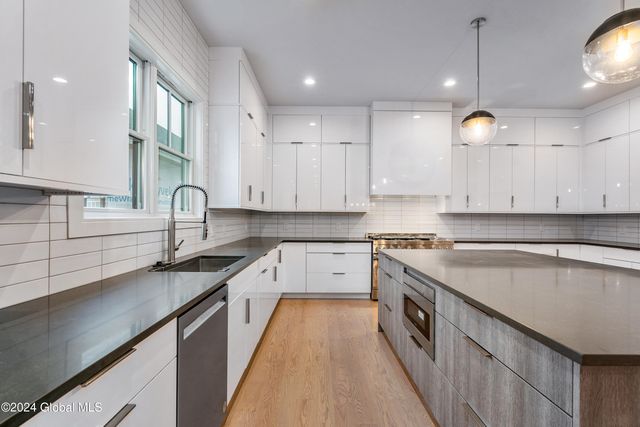 45 Jenna Jo Avenue, Saratoga Springs, NY 12866