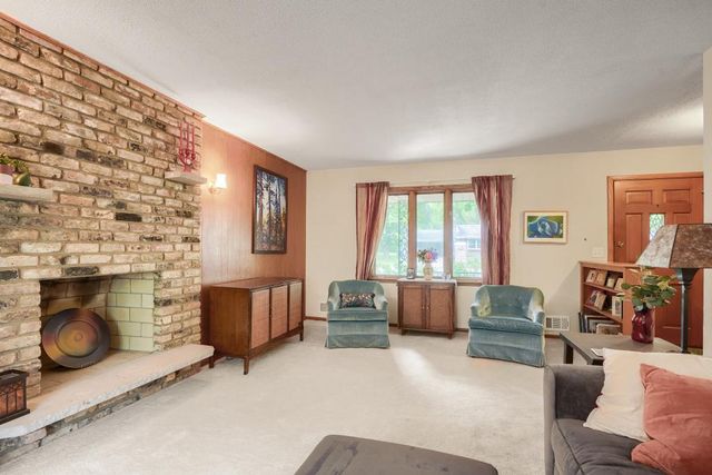 6525 Sherwood Avenue, Edina, MN 55435