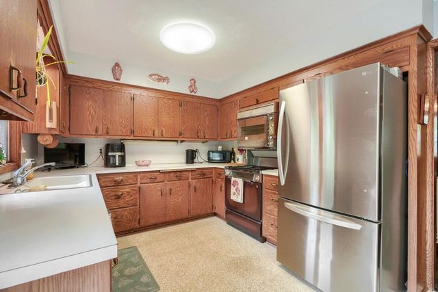 6525 Sherwood Avenue, Edina, MN 55435