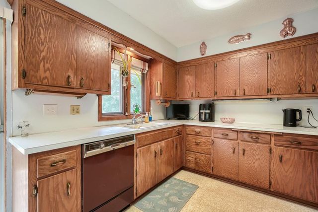 6525 Sherwood Avenue, Edina, MN 55435