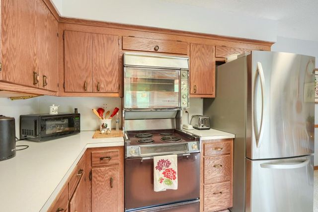 6525 Sherwood Avenue, Edina, MN 55435