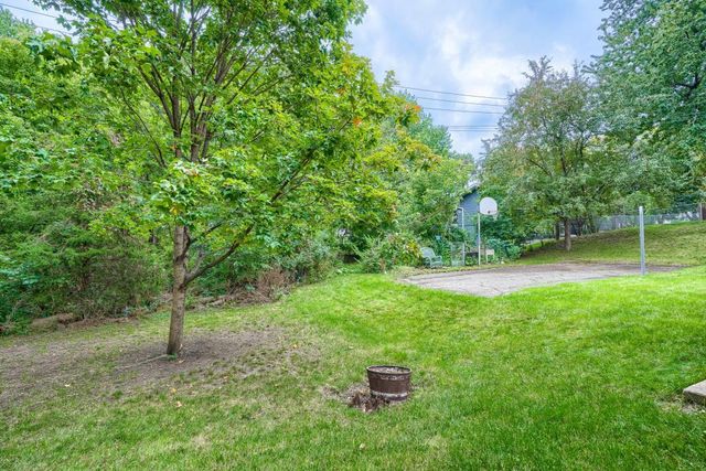 6525 Sherwood Avenue, Edina, MN 55435