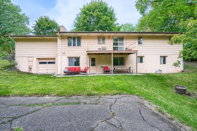 6525 Sherwood Avenue, Edina, MN 55435