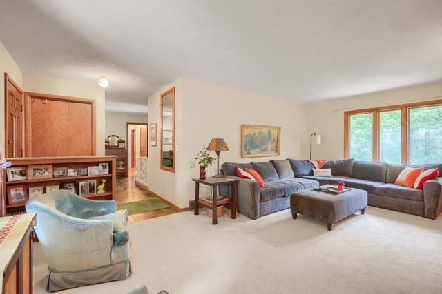 6525 Sherwood Avenue, Edina, MN 55435