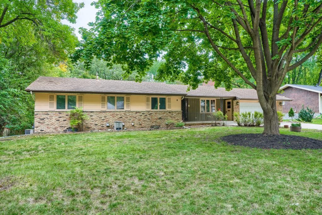 6525 Sherwood Avenue, Edina, MN 55435 — photo 2