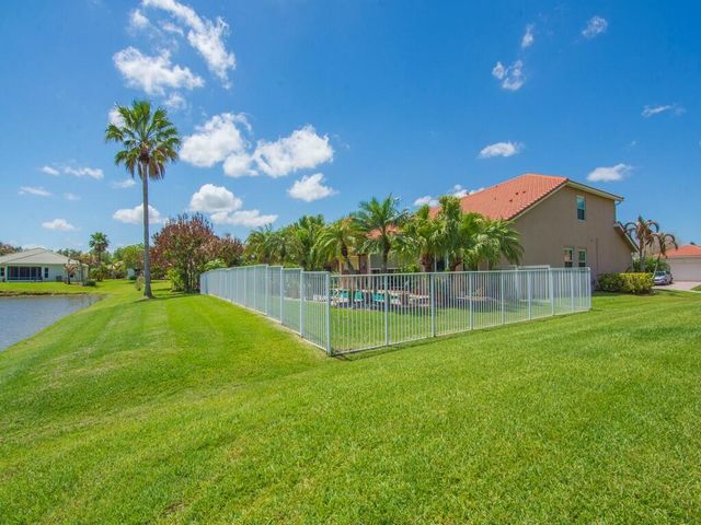 1010 SW Ruby Ave Avenue SW, Vero Beach, FL 32968