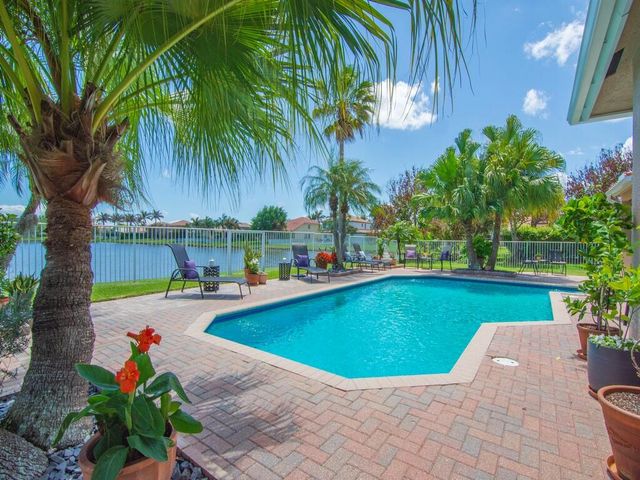 1010 SW Ruby Ave Avenue SW, Vero Beach, FL 32968
