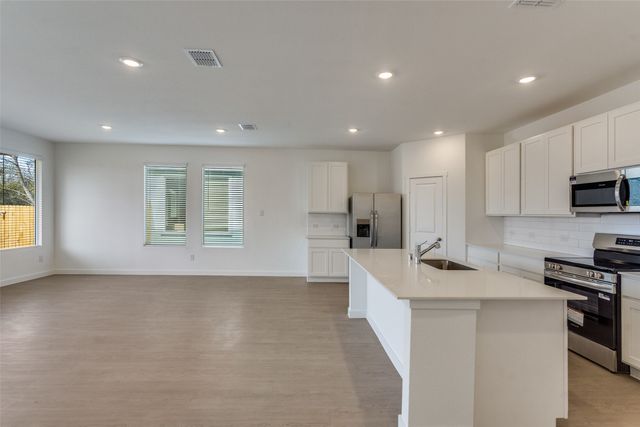 6826 Welsh Drive, Princeton, TX 75407