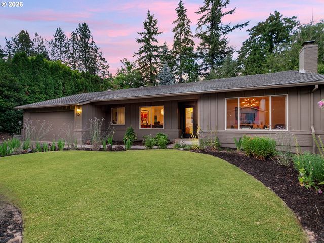 15 CHURCHILL DOWNS, Lake Oswego, OR 97035