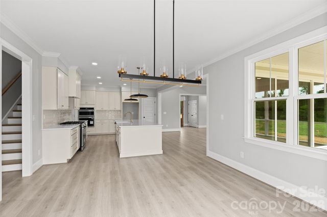 184 Armsworthy Road, Advance, NC 27006