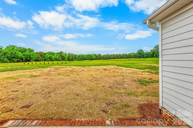 184 Armsworthy Road, Advance, NC 27006