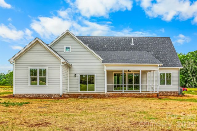 184 Armsworthy Road, Advance, NC 27006