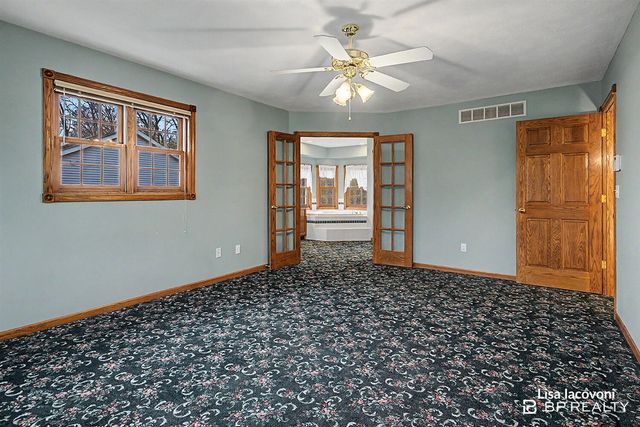 3813 Kinview Street, Grand Rapids, MI 49534
