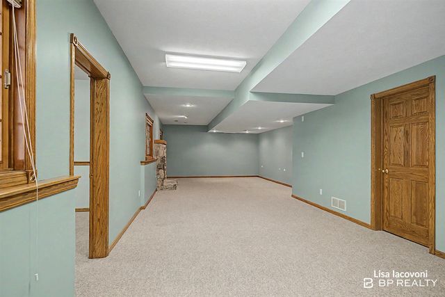 3813 Kinview Street, Grand Rapids, MI 49534