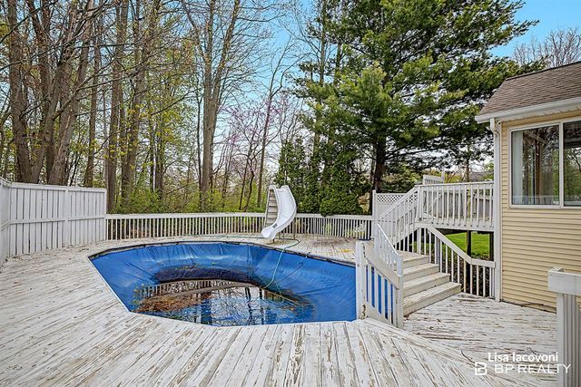 3813 Kinview Street, Grand Rapids, MI 49534