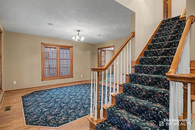 3813 Kinview Street, Grand Rapids, MI 49534