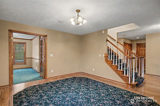 3813 Kinview Street, Grand Rapids, MI 49534