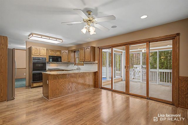 3813 Kinview Street, Grand Rapids, MI 49534