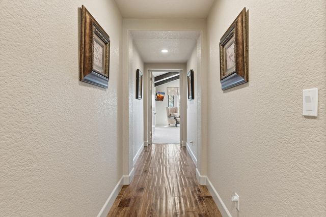 9000 Oak View Dr, Oakdale, CA 95361