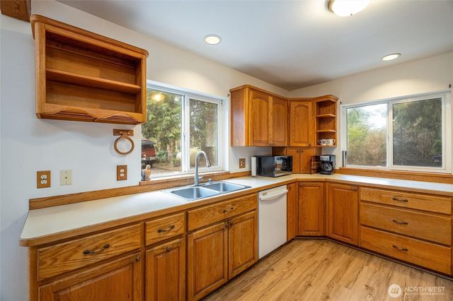 4390 Fleet Road, Blaine, WA 98230