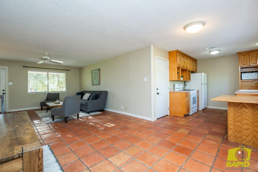 Image 10 of property listing at 1013 Wynne Avenue, San Angelo, TX 76905