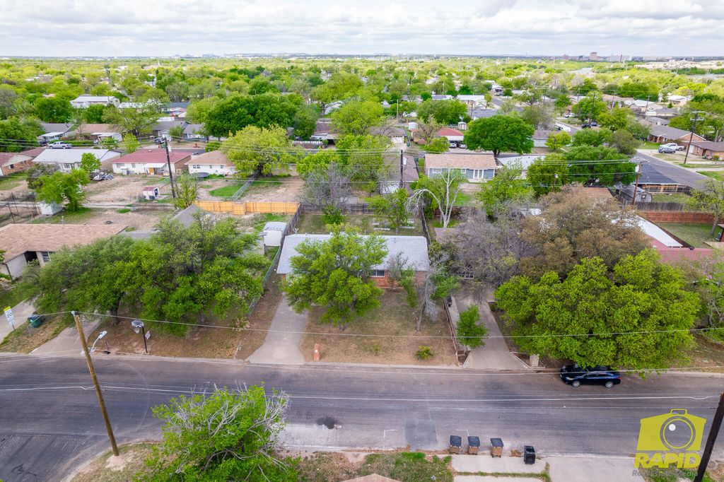 Image 32 of property listing at 1013 Wynne Avenue, San Angelo, TX 76905