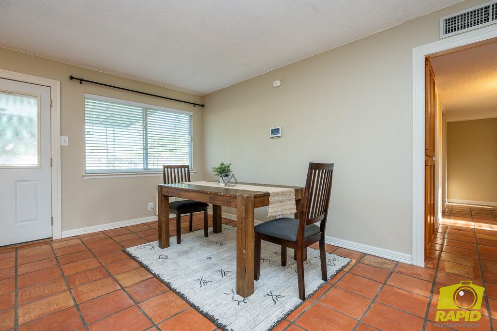 Image 9 of property listing at 1013 Wynne Avenue, San Angelo, TX 76905