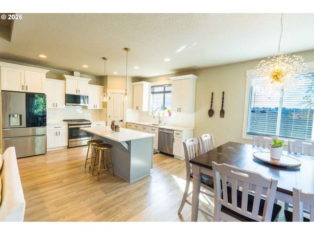 1214 W AVOCET Pl, La Center, WA 98629