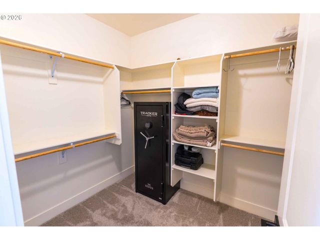 1214 W AVOCET Pl, La Center, WA 98629