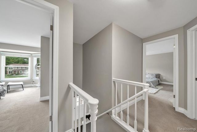 2147 Hickory Leaf Court, Rochester Hills, MI 48309