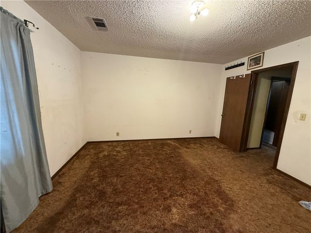 201 E H Street, Russellville, AR 72801