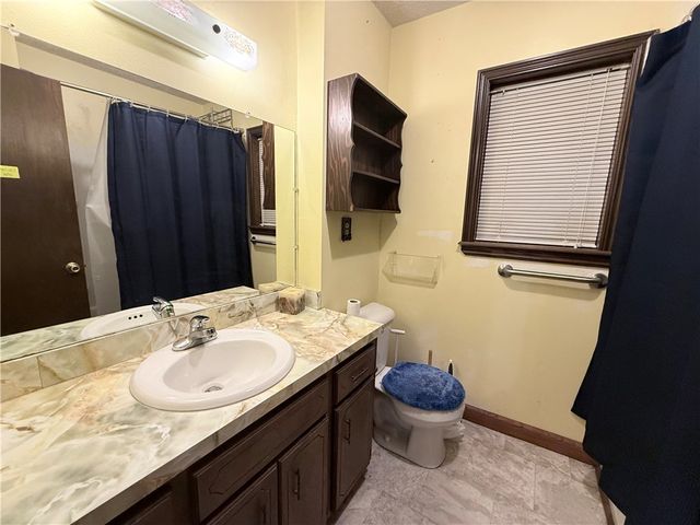 201 E H Street, Russellville, AR 72801