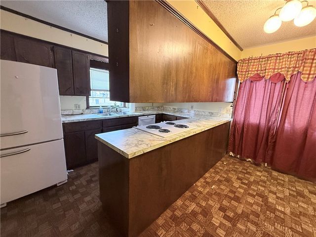 201 E H Street, Russellville, AR 72801