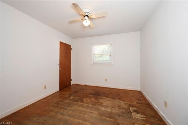 5751 Vickie Drive, Winston-salem, NC 27106