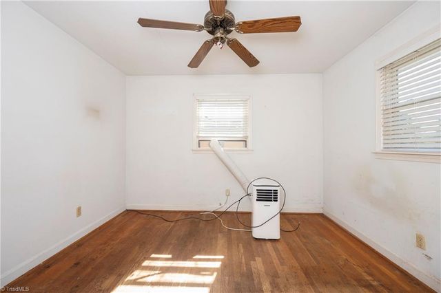 5751 Vickie Drive, Winston-salem, NC 27106